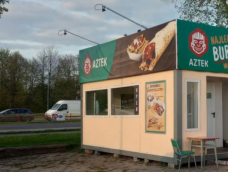 Pawilon Aztek przy al. Jana Pawła II